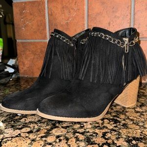 Women’s Black Heels